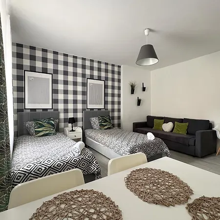 04 Centrum - Mieszkanie Dla 4 Os Apartman *