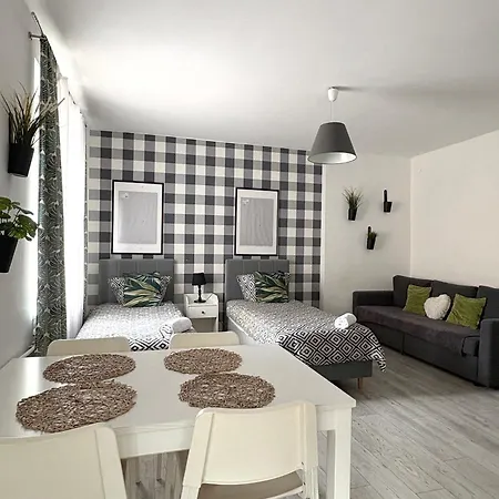 Apartman 04 Centrum - Mieszkanie Dla 4 Os